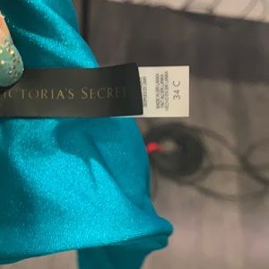 Victoria's Secret Tops - đź’ŽVICTORIA SECRETđź’Ž Victoria's Secret Tops - đź’ŽVICTORIA SECRETđź’Ž